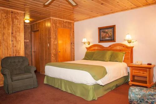 June Lake Motel - photo 14