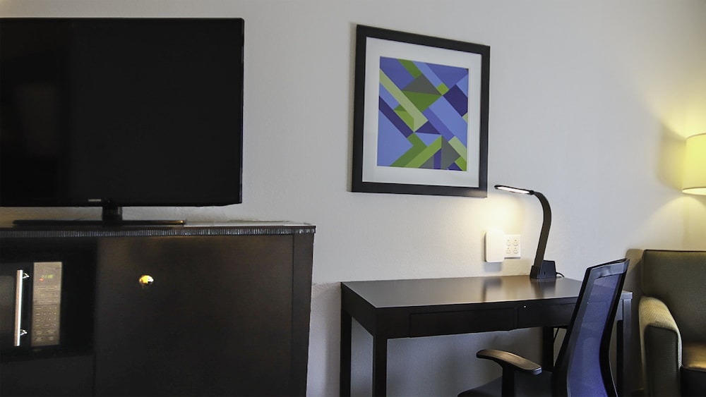 Holiday Inn Express & Suites Ironton by IHG - photo 6