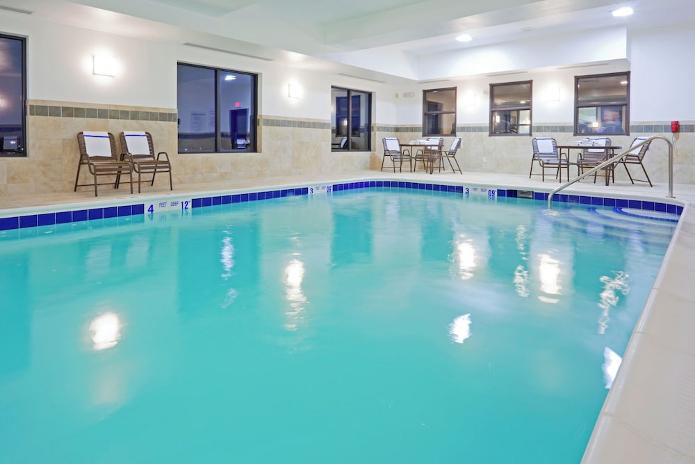 Holiday Inn Express Hotel & Suites Syracuse North Cicero by IHG - photo 22