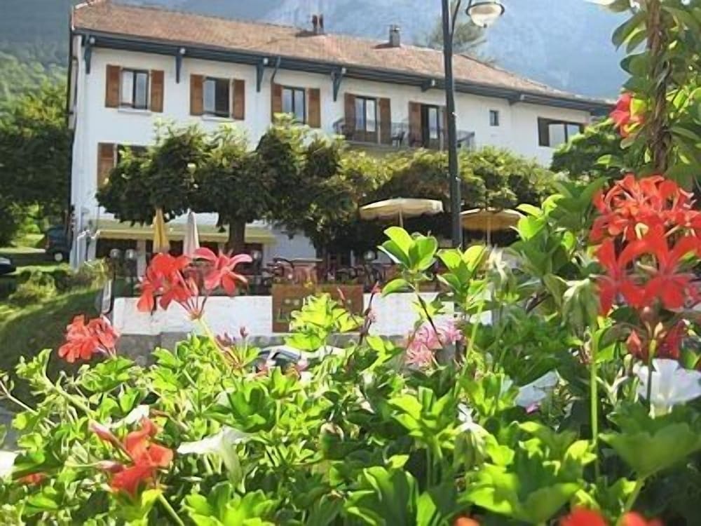 Les Acacias Bellevue — hotel in Veyrier-Du-Lac