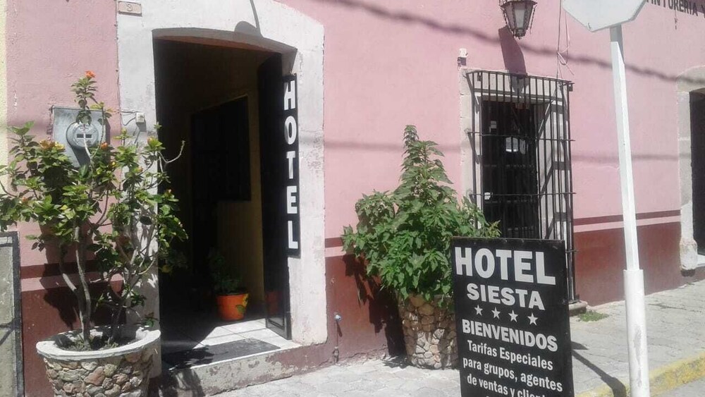 Hotel Siesta Santuario — hotel in Jerez De Garcia Salinas