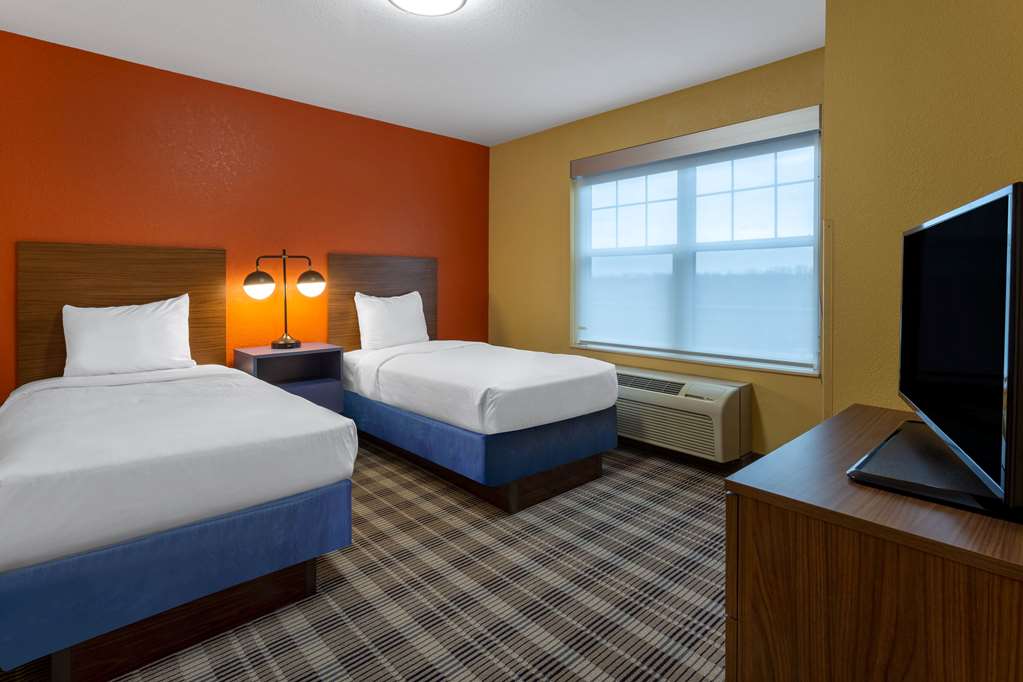AmericInn by Wyndham Fulton Clinton - photo 26