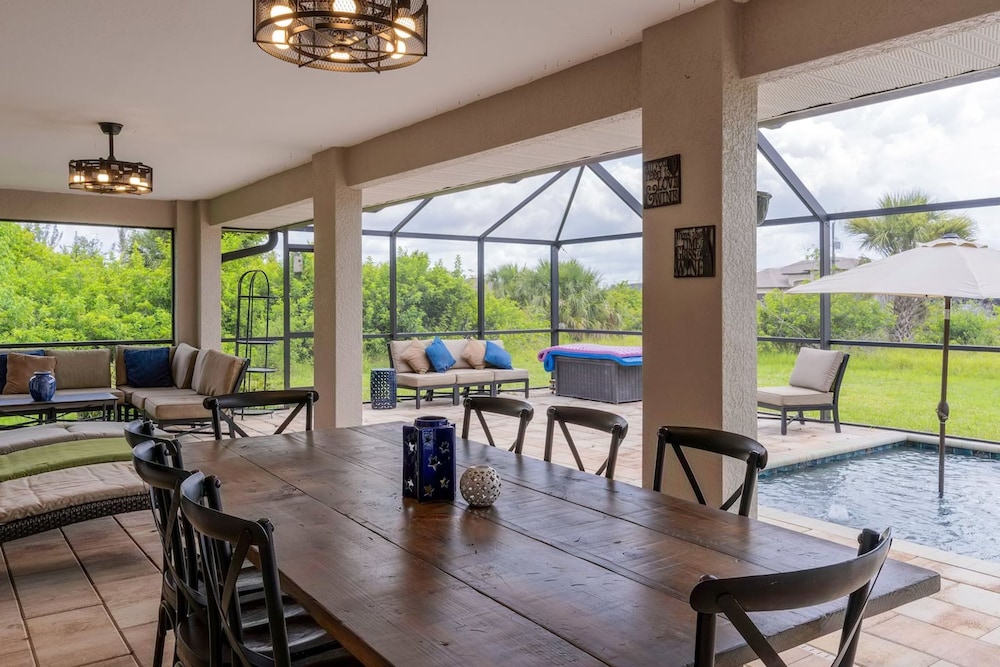 Sunset Serenity in Port Charlotte in Port Charlotte, United States