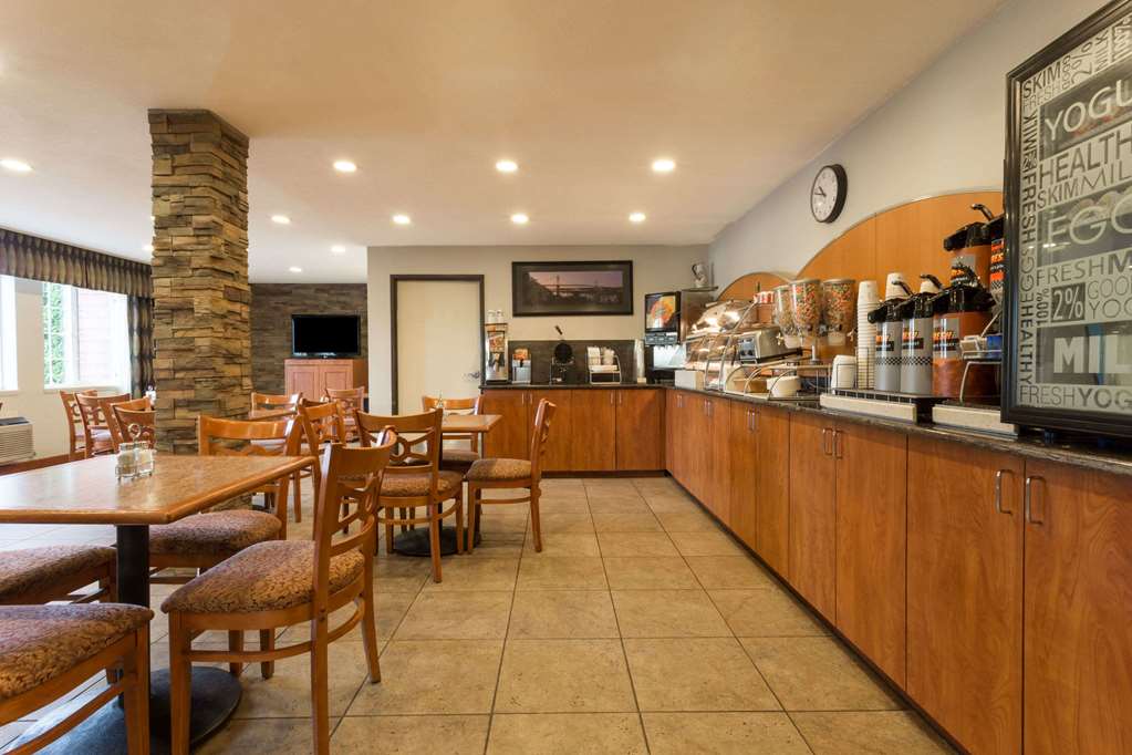 Ramada by Wyndham Portland - photo 15