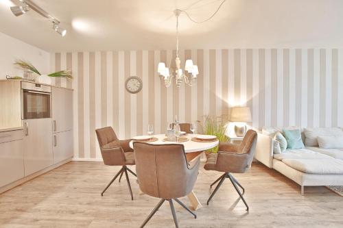 Kurparkresidenz Kurparkresidenz Appartement 4 — 4-Star Luxury Hotel in Scharbeutz, Germany