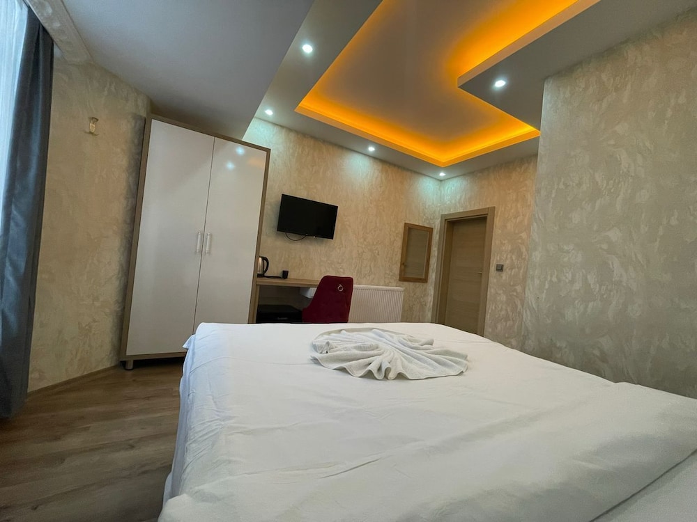 Hotel Pera White — Van — photo 5