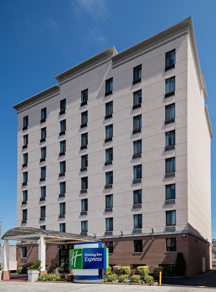 Holiday Inn Express New York Brooklyn - photo 6