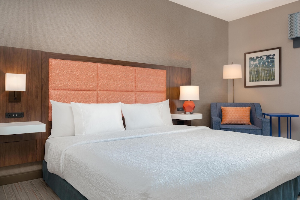 Hampton Inn & Suites Wilkes Barre Scranton - photo 15