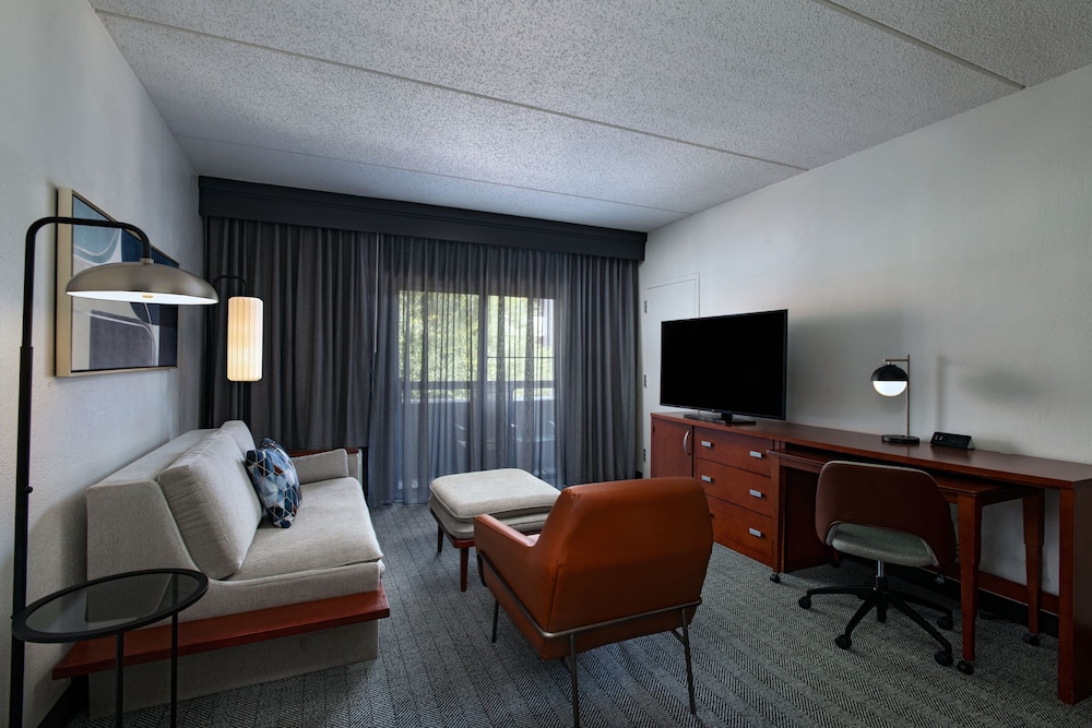 Courtyard by Marriott San Antonio Downtown Market Square - photo 13