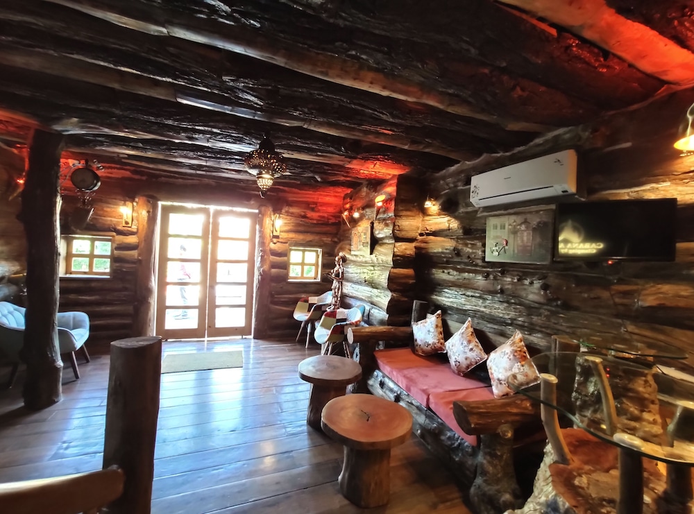 Cabana Affair in Dehra Dun, India