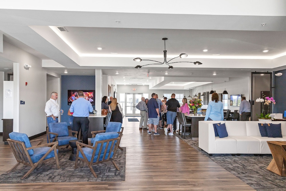 Holiday Inn Exp Parkville - photo 67