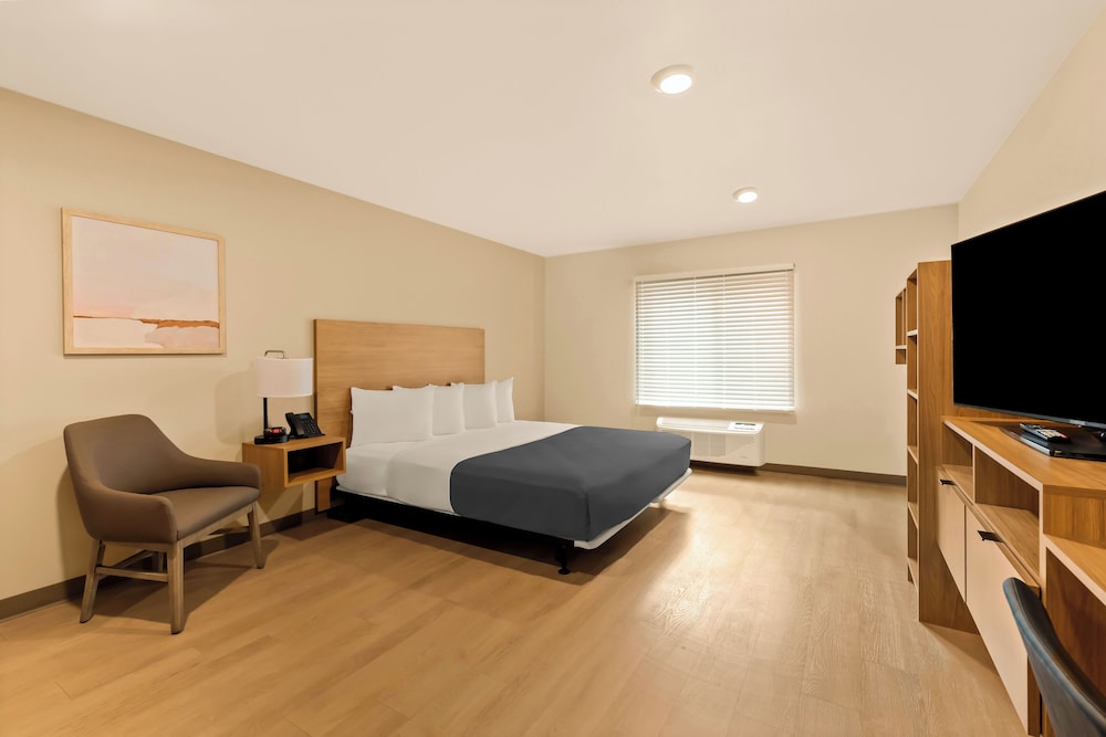 LivAway Suites Nashville Smyrna - photo 10