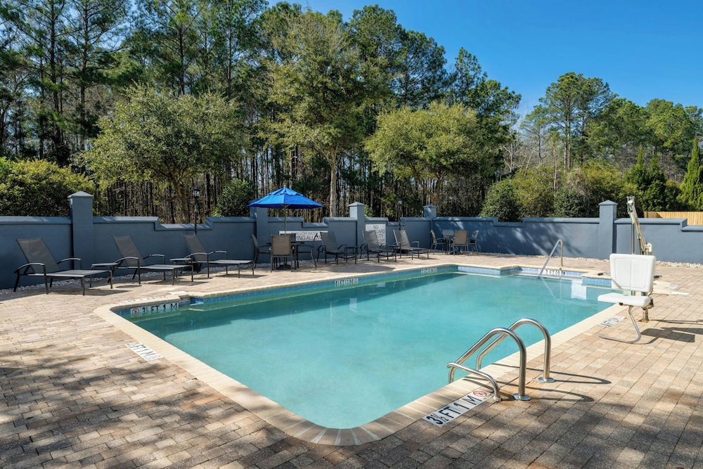 Fairfield Inn & Suites Charleston North Ashley Phosphate - photo 21