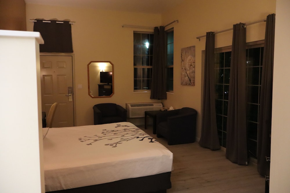Black Canyon Motel - photo 14