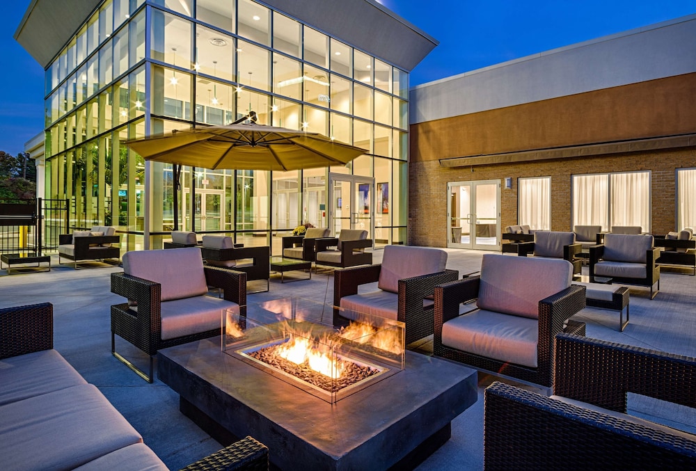 Doubletree By Hilton Hotel Bristol Connecticut — Bristol
