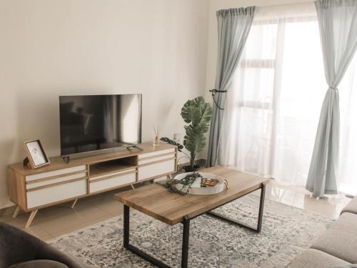 Modern 2 bedroom apartment close to shops & beach — 4-Star Luxury Hotel in Cape Town, South Africa