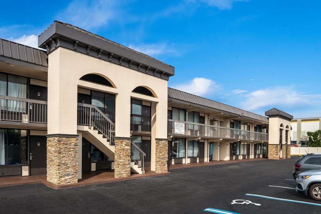Americas Best Value Inn Orlando - photo 6