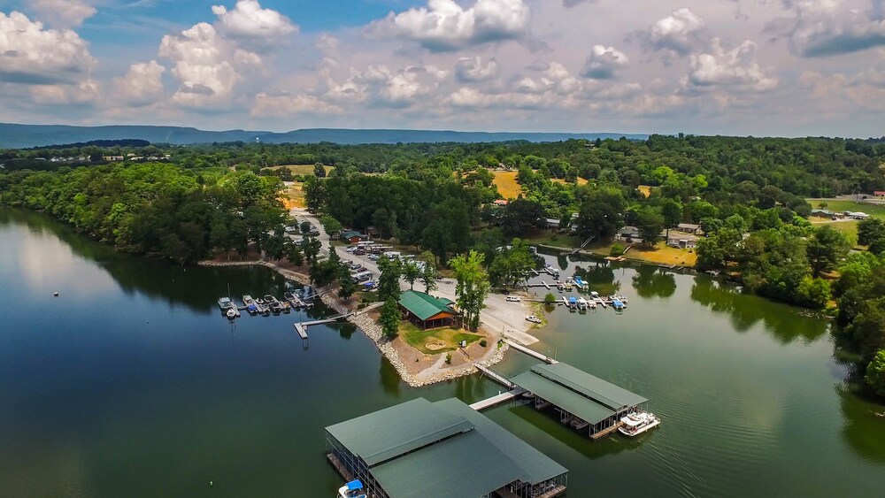 Blue Water Resort - photo 46