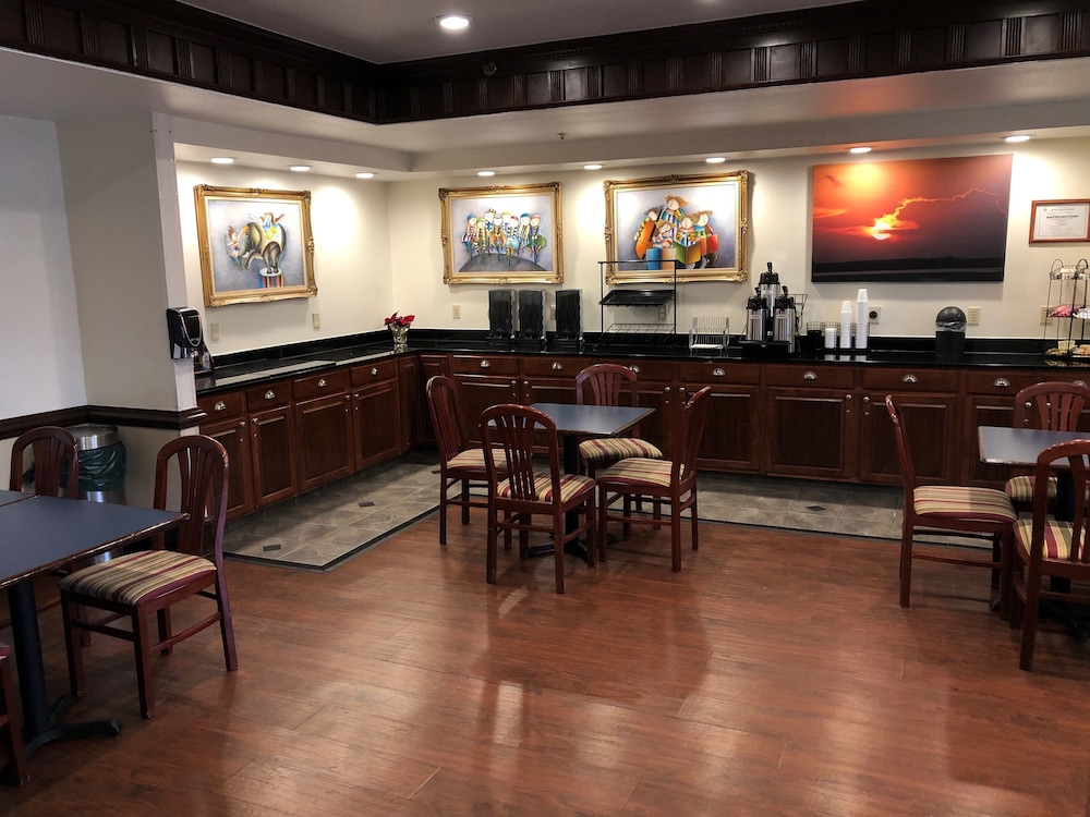 Best Western Plus Atlantic City West Extended Stay & Suites - photo 22
