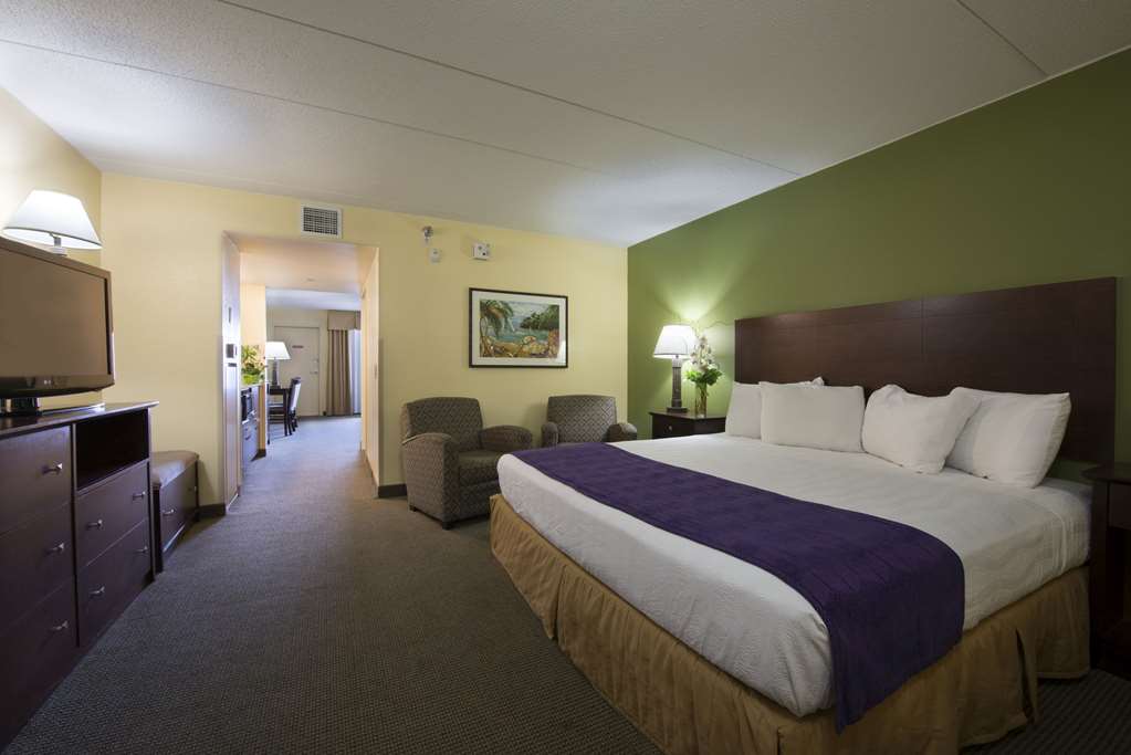 Edgewater Hotel & Waterpark - photo 24
