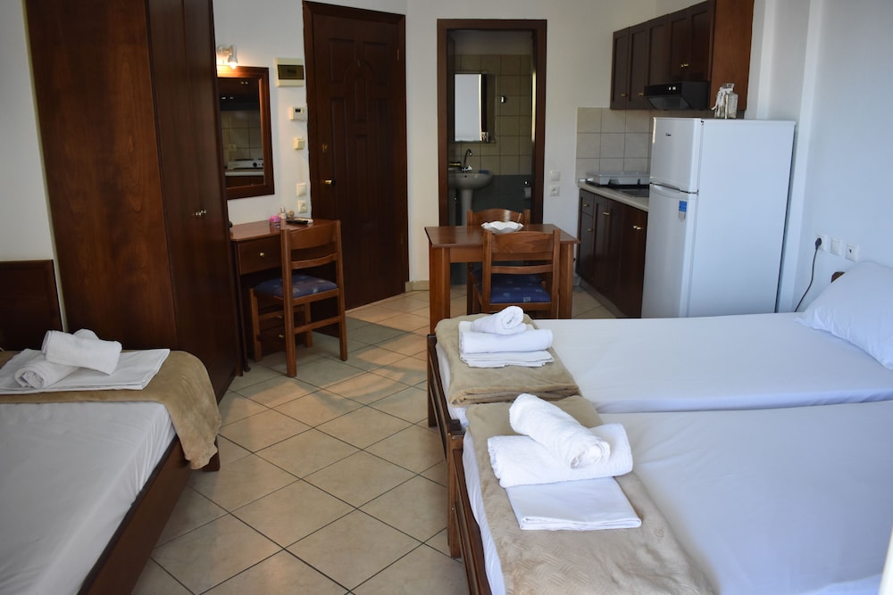 Galanis Hotel — Unknown City — photo 2