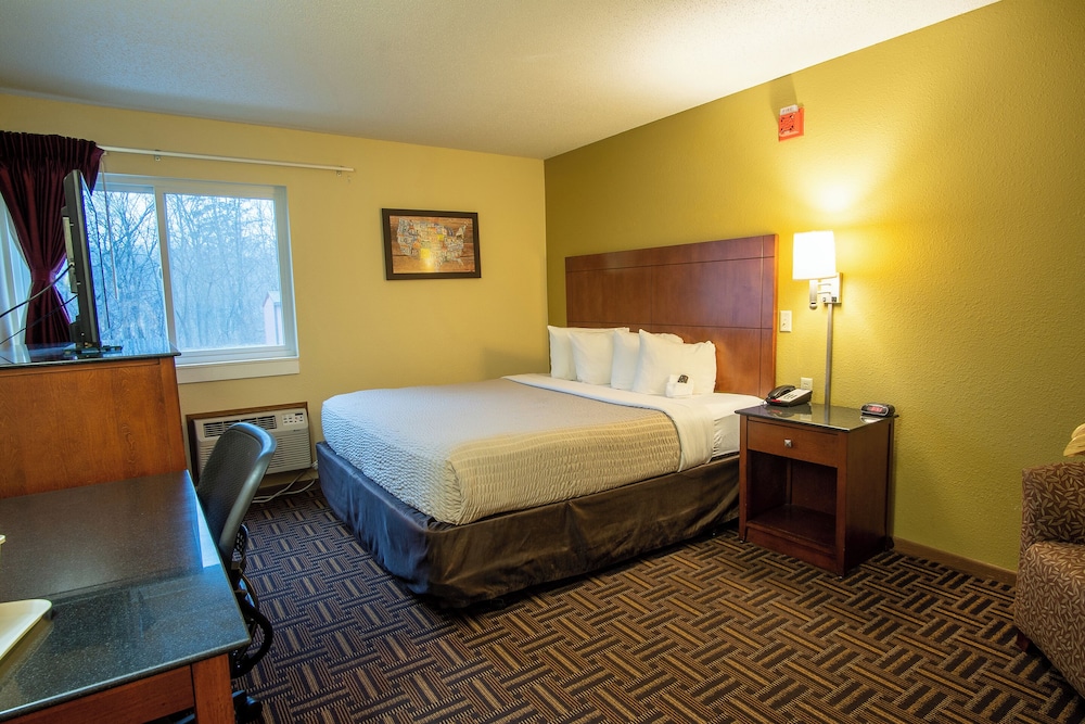 Coratel Inn & Suites By Jasper River Falls - photo 5