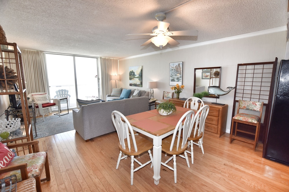 0401 Waters Edge Resort 3 Bedroom Condo by RedAwning - photo 39