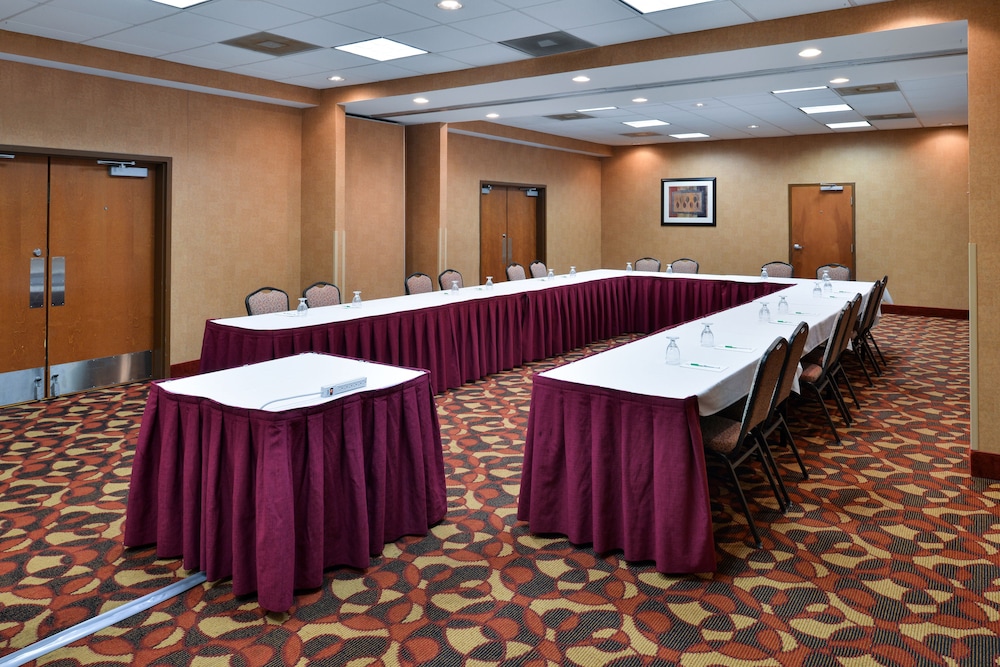Holiday Inn Martinsburg by IHG - photo 53