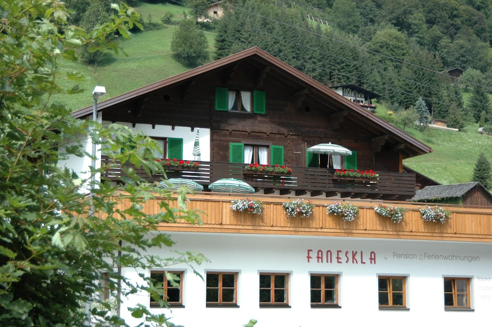 Hotel Pension Faneskla — hotel in Silbertal