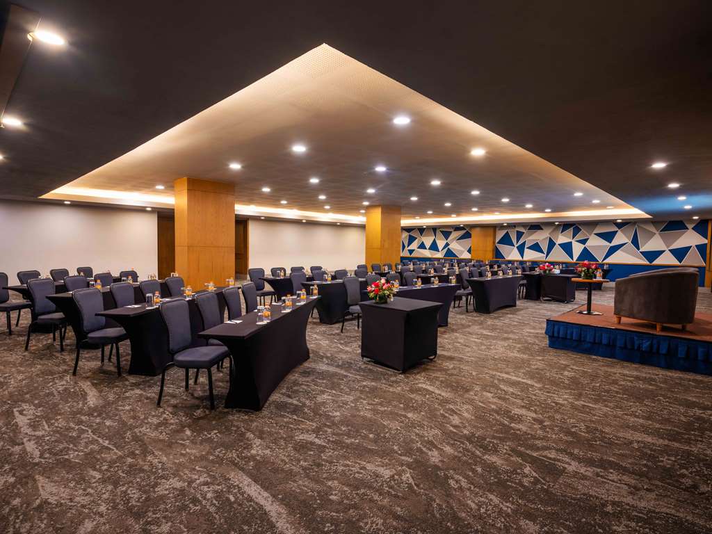 Galeria Plaza Reforma Salon Lancaster