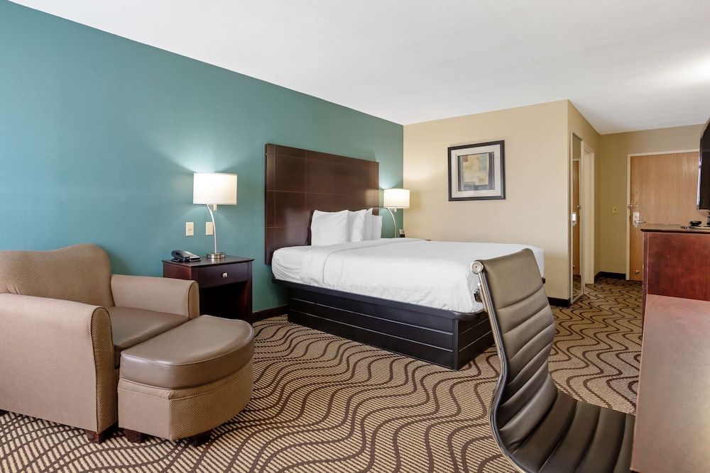 Best Western Plus Lonoke Hotel - photo 8