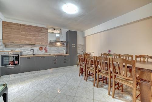 Appartamento Mileva House — 4-Star Luxury Hotel in Civitavecchia, Italy