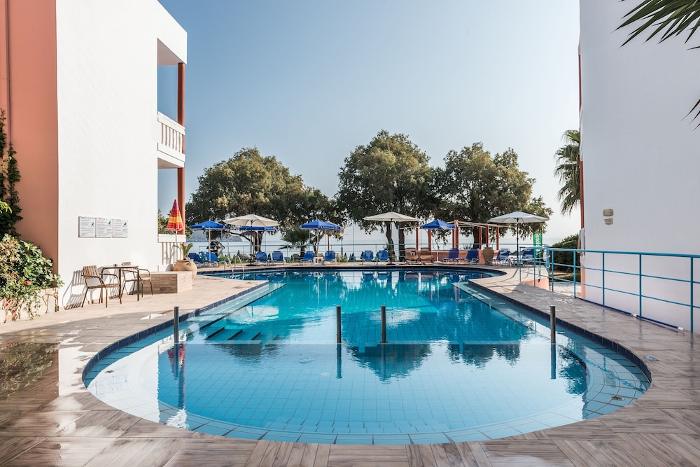 Eden Beach Hotel - last minute hotel in Chania