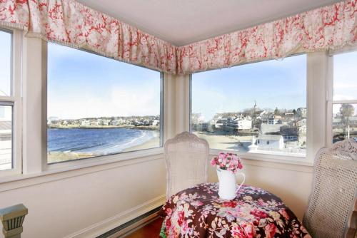 Beach & King Street Inn - photo 11