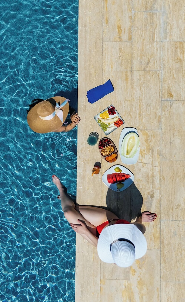 Palm Beach Otel in Ayvacik, Turkey