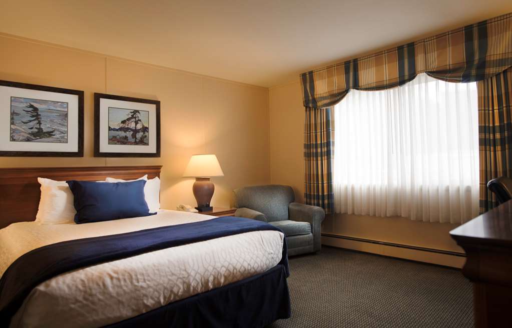 The Landing Hotel & Restaurant - photo 9