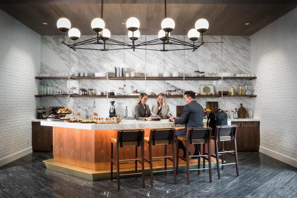 Halcyon a hotel in Cherry Creek - photo 4