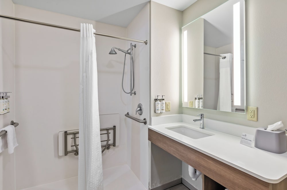 Holiday Inn Express and Suites Wytheville by IHG - photo 14