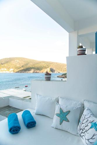 Archipelago Sifnos Seaside Accommodation in Vathi, Greece