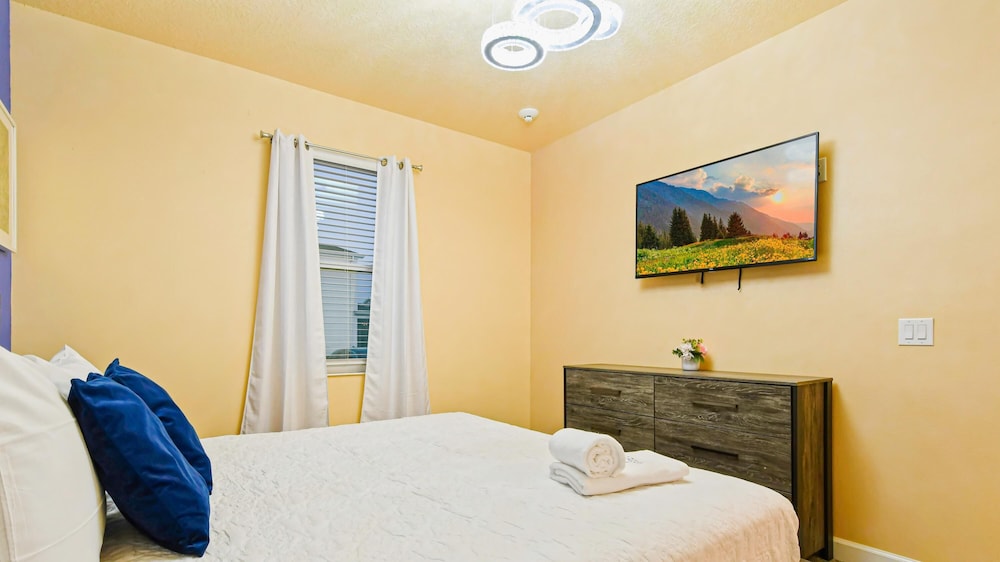 Storey Lake 9br With Theater Pool Spa by Disney Kissimmee - photo 12