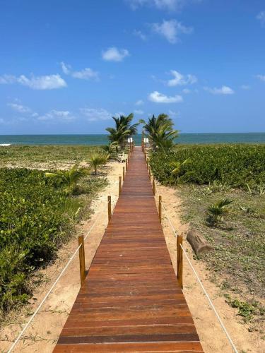 Itacimirim Bangalô pé na areia in Camacari, Brasil