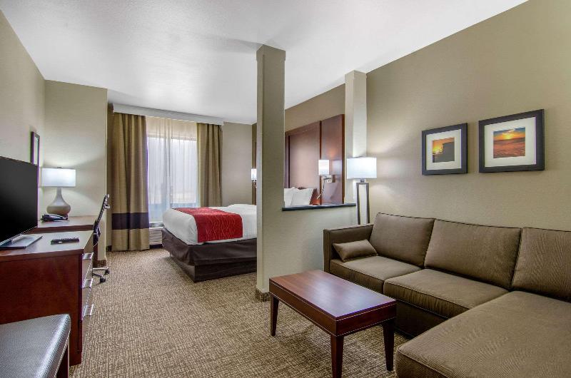 Comfort Inn & Suites Shawnee Kansas City - photo 25