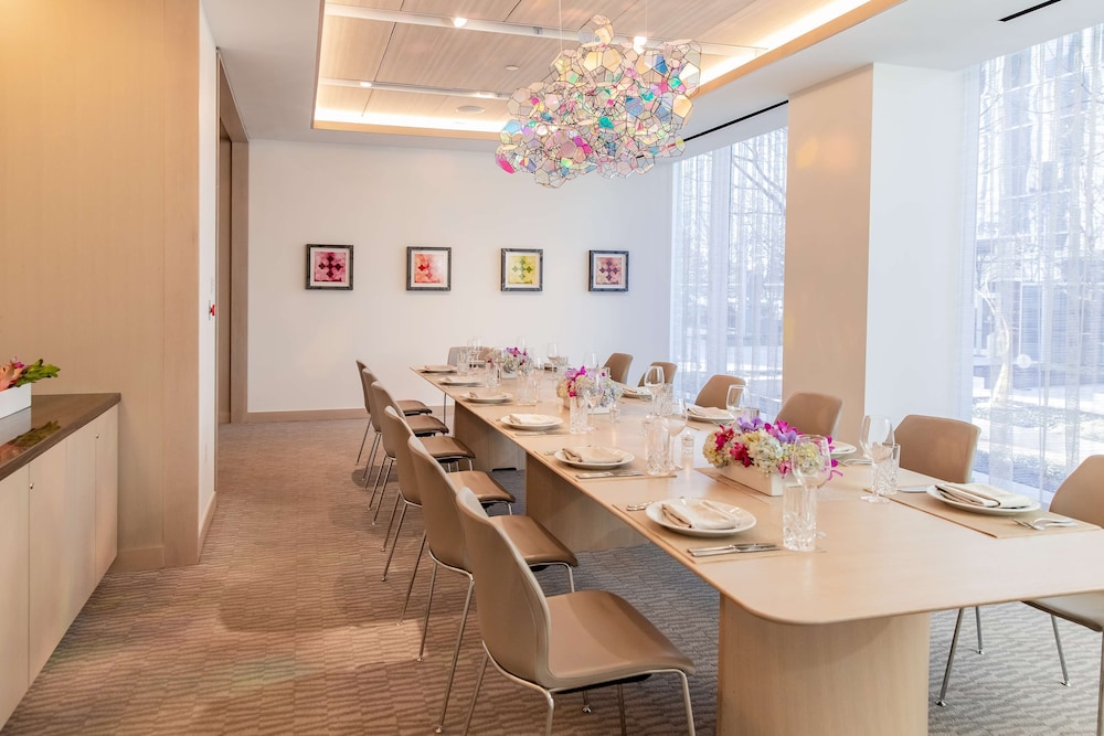 HALL Arts Hotel Dallas Autograph Collection - photo 117