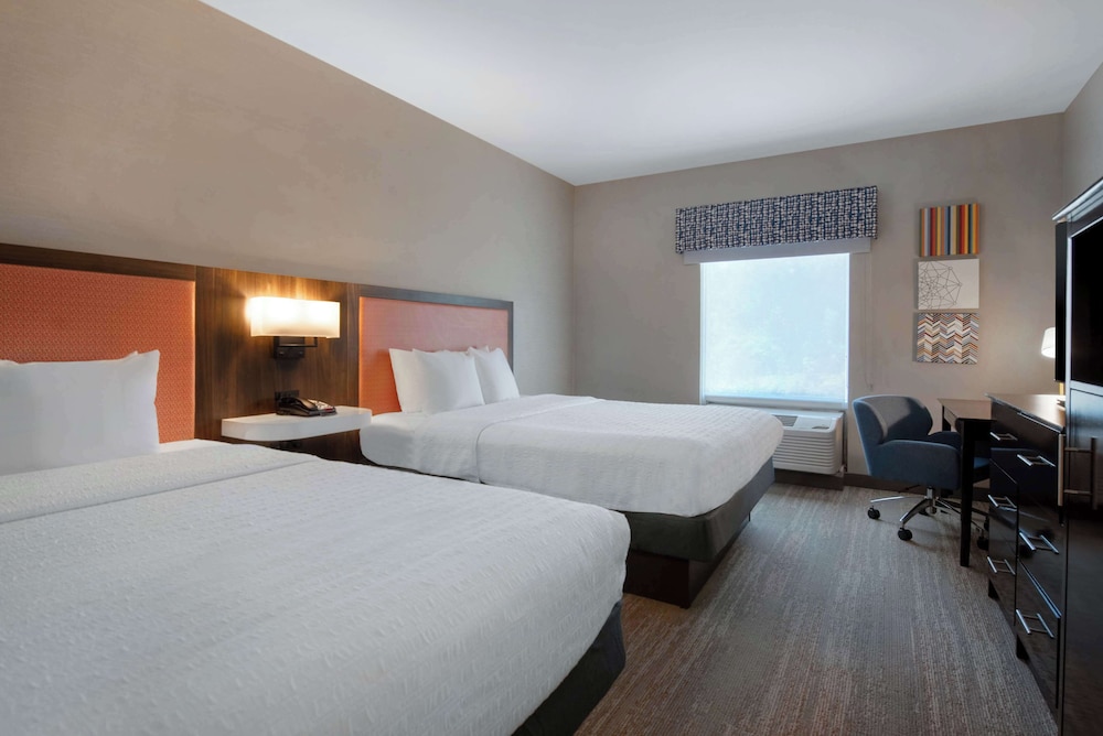 Hampton Inn & Suites Harvey New Orleans West Bank - photo 8