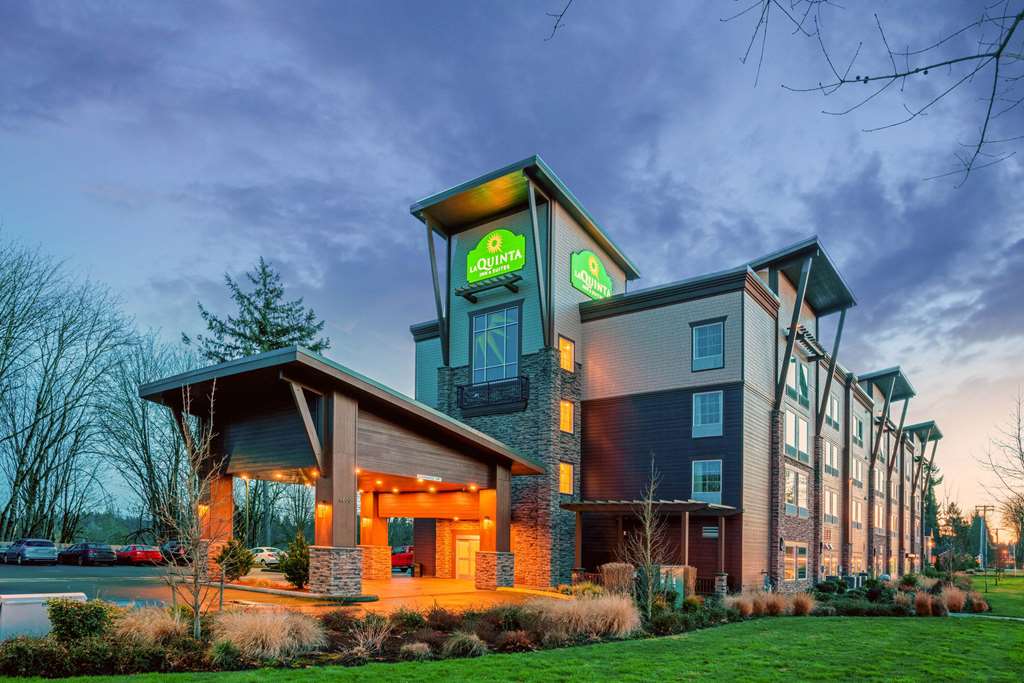 La Quinta Inn & Suites by Wyndham Tumwater Olympia - photo 5