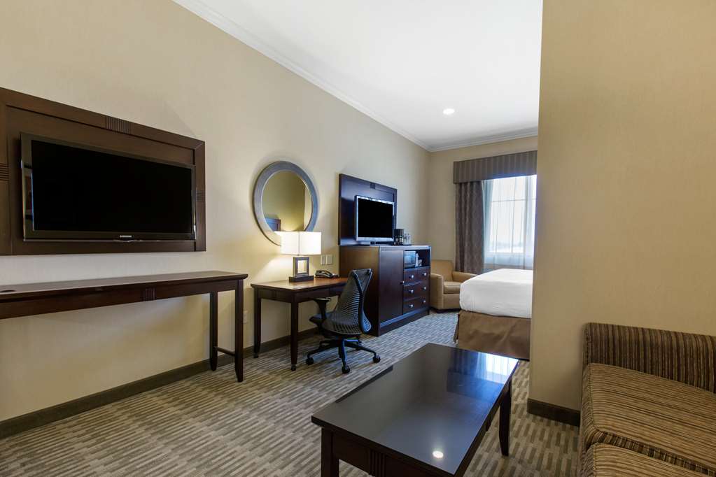 The Oaks Hotel & Suites - photo 35