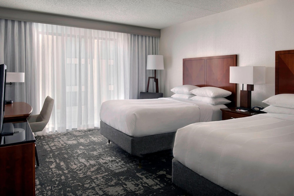 Marriott Park Ridge - photo 12