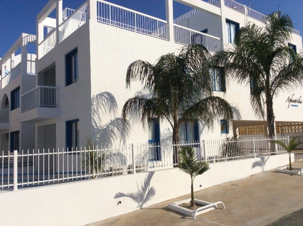 Aphentrika Apartments