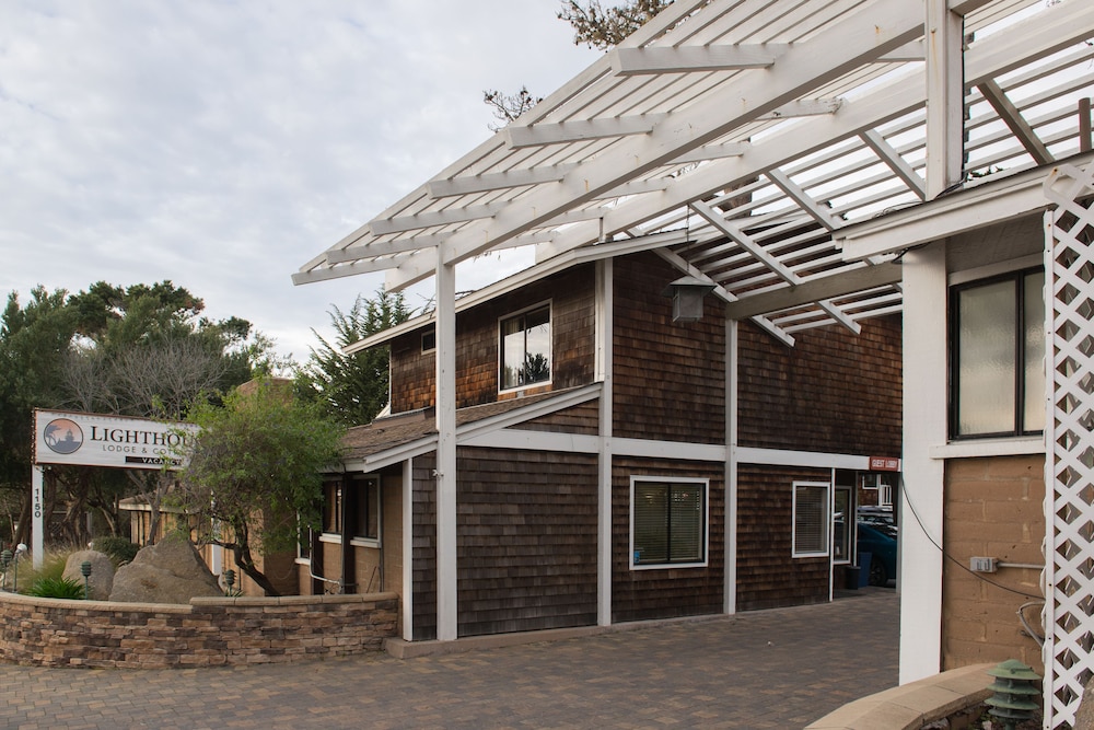 Lighthouse Lodge And Cottages - photo 52