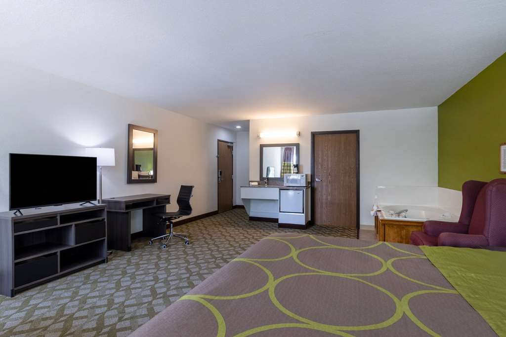 Super 8 by Wyndham De Soto - photo 29